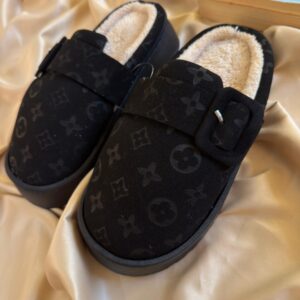 Pantoufles   LV