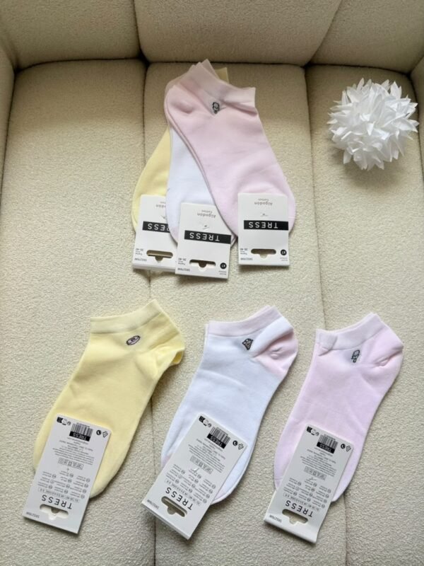 688